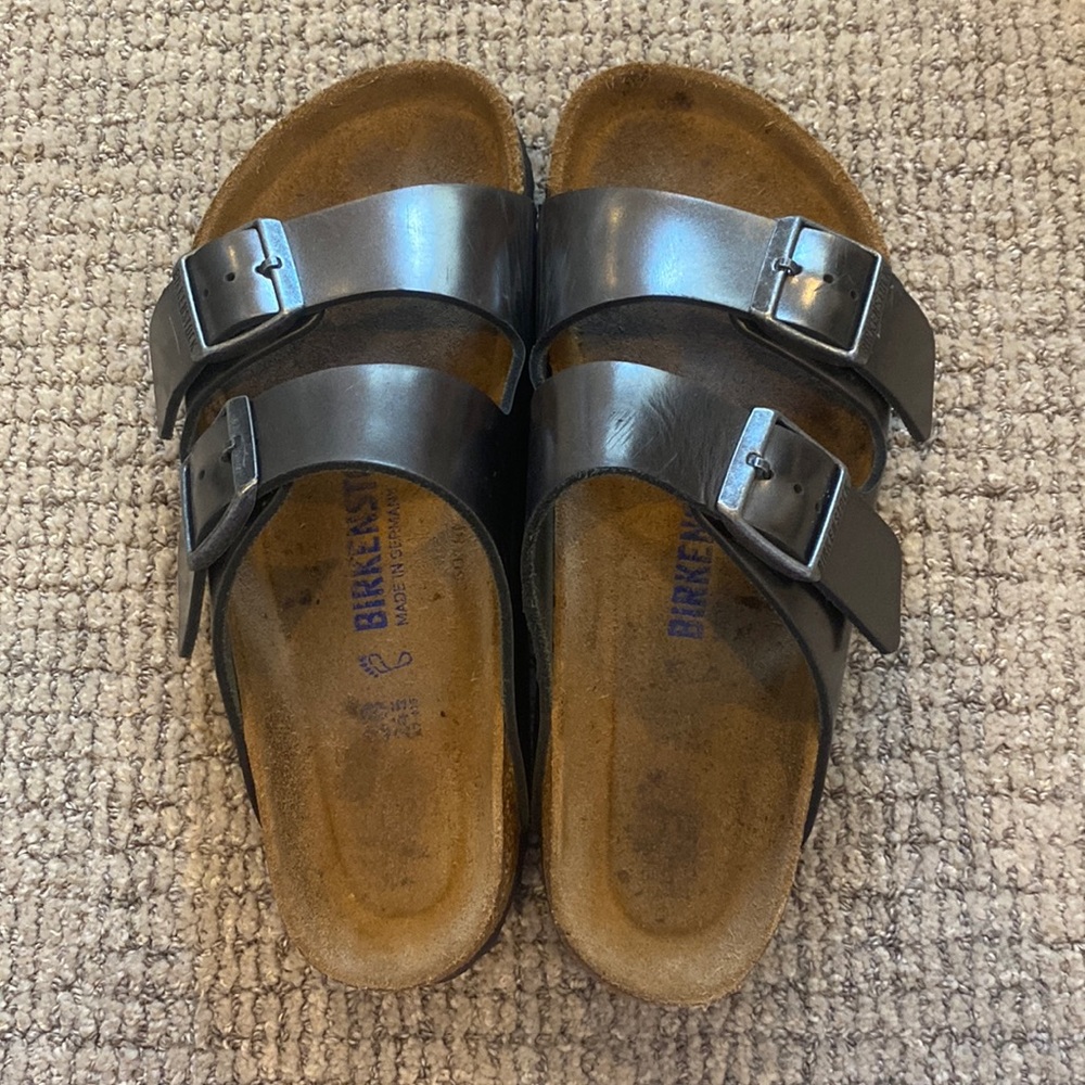 Arizona Soft Footbed Leather Birkenstocks in the color Metallic Anthracite